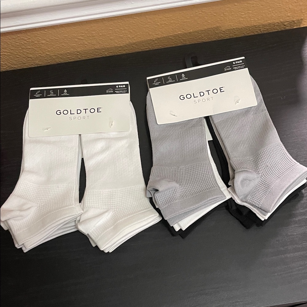 12pairs Gold Toe Sport Men's Athletic Socks - White and Gray Collection NWT